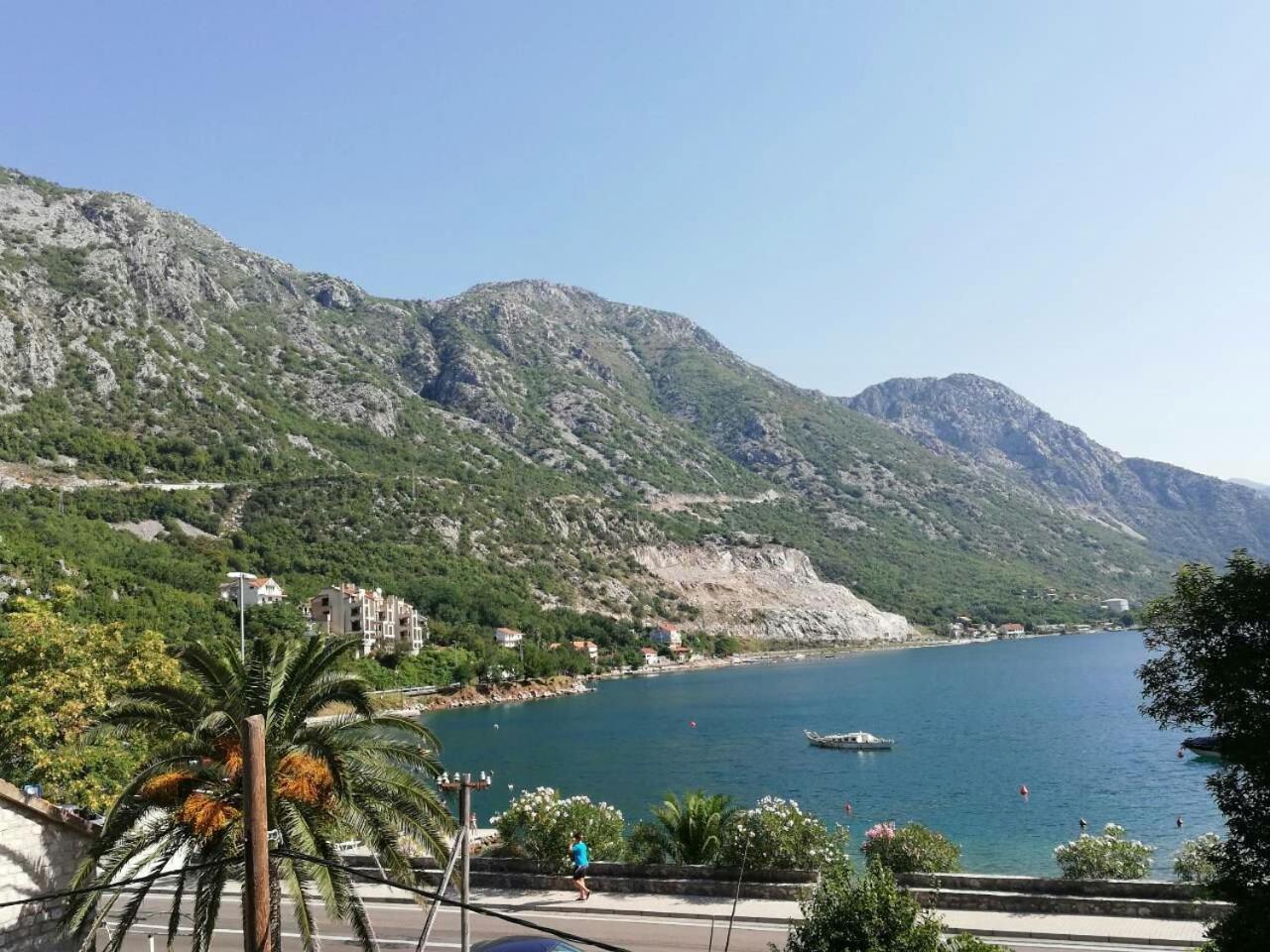 Bobana Apartments Donji Morinj Εξωτερικό φωτογραφία