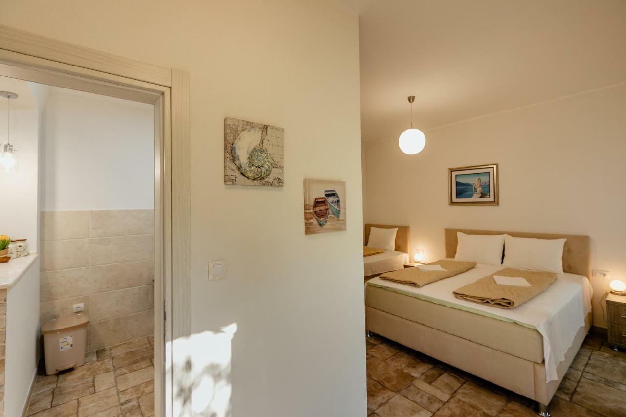 Bobana Apartments Donji Morinj Εξωτερικό φωτογραφία