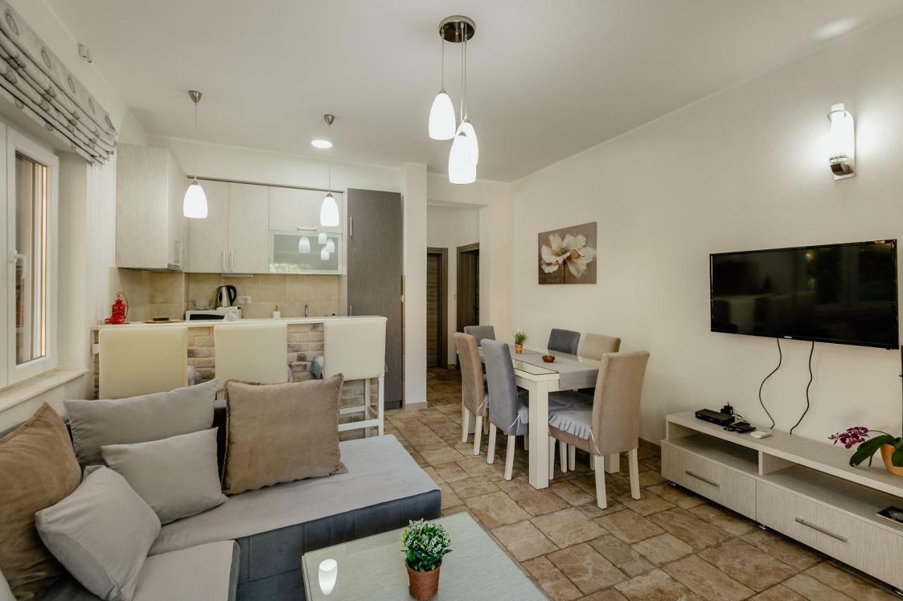 Bobana Apartments Donji Morinj Εξωτερικό φωτογραφία